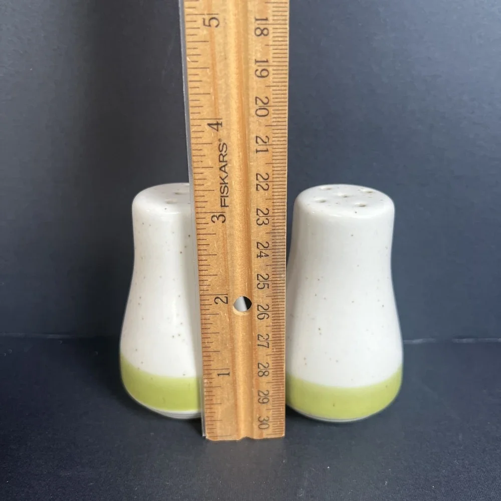 VTG Japan Speckled Stoneware Salt Pepper Shakers Green Band MCM Farmhouse 3